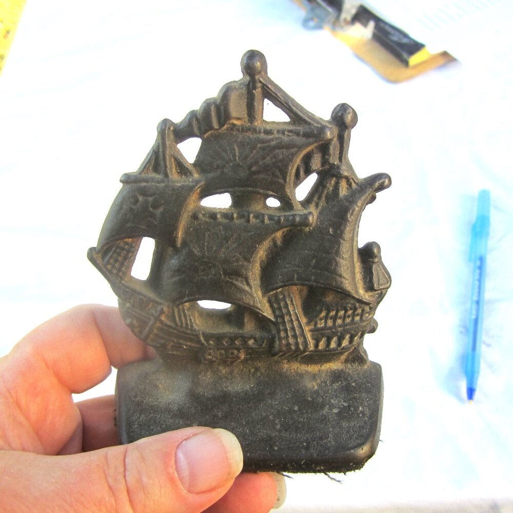 VTG 50'S BRONZE NAUDTICAL SHIP BOOK END OR DECOR, SPANISH GALLEON TYPE